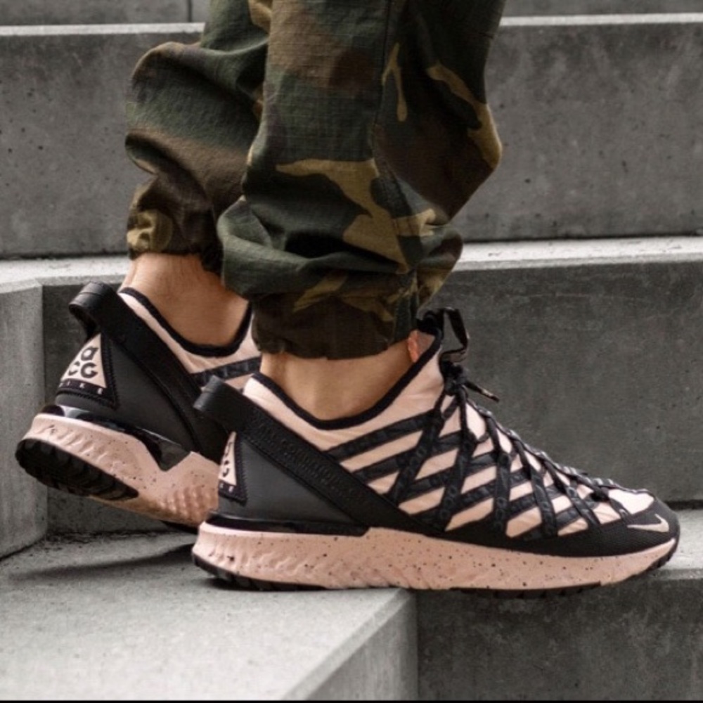 Nike ACG React Terra Gobe Sneakers